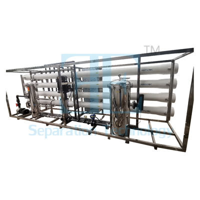 Nhà máy xử lý nước RO điện áp 110-240V tiên tiến với vật liệu lọc carbon hoạt động để tinh khiết nước tối ưu
